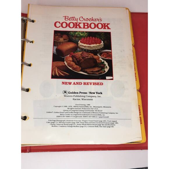 VTG 1986 Betty Crocker Cookbook New & Revised 5 Ring Binder 1st Print Hard Cover - Picture 6 of 6